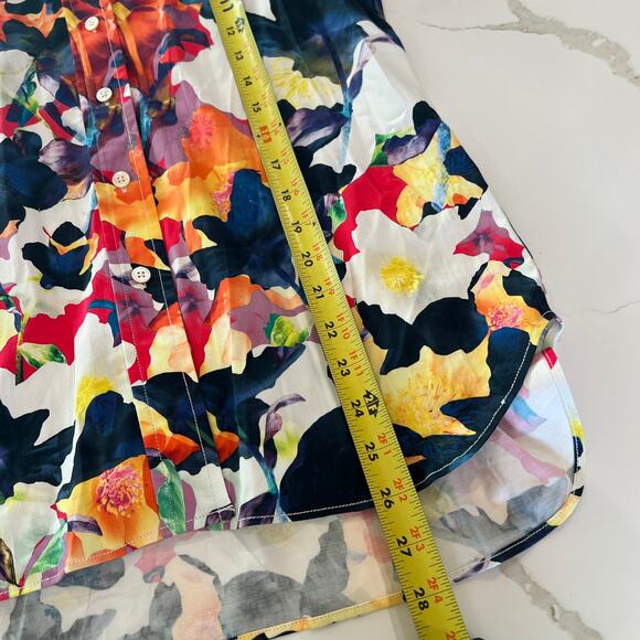 Robert Graham Women’s Floral Button Up Shirt Small Contrast Collar Cuffs - Picture 6 of 9